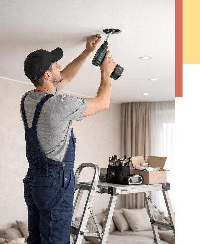 Установка и монтаж точечных светильников в натяжной потолок в Люберцах от 1894 руб. | ОТДЕЛОЧНИК-Люб